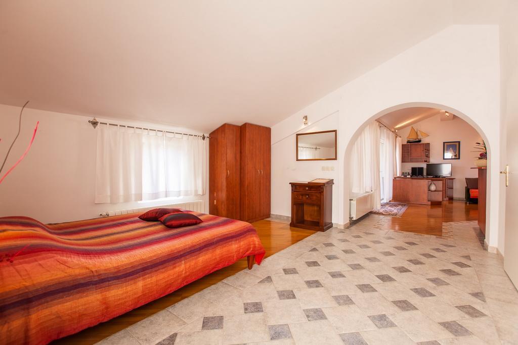Apartment Zanic Новий Винодольський Екстер'єр фото